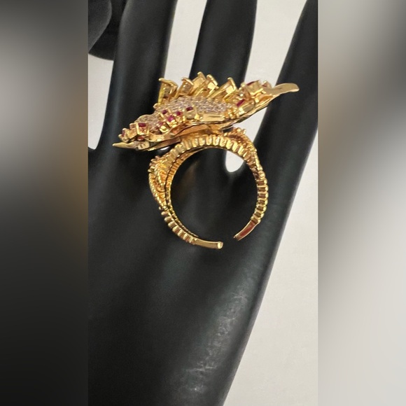 New EYECANDY Adjustable Brass CZ Statement Bird Ring - Picture 13 of 16